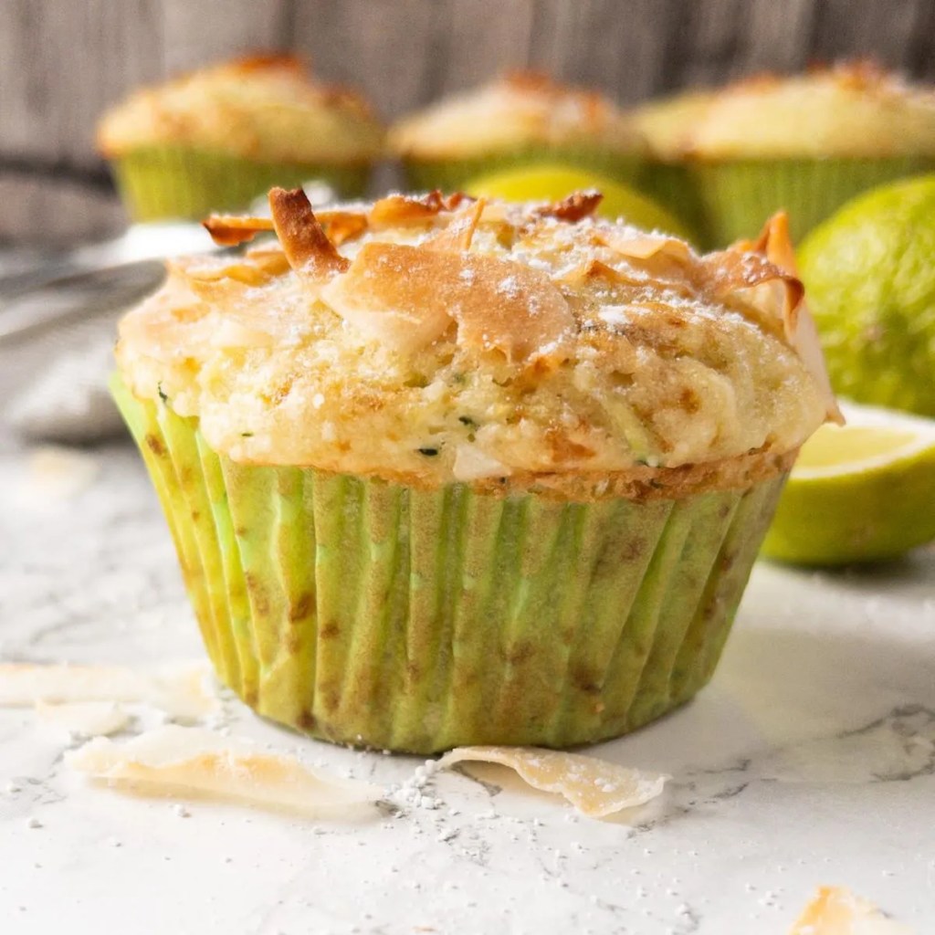 Süße und saftige Zucchini-Muffins mit Kokos und&nbsp;Limette